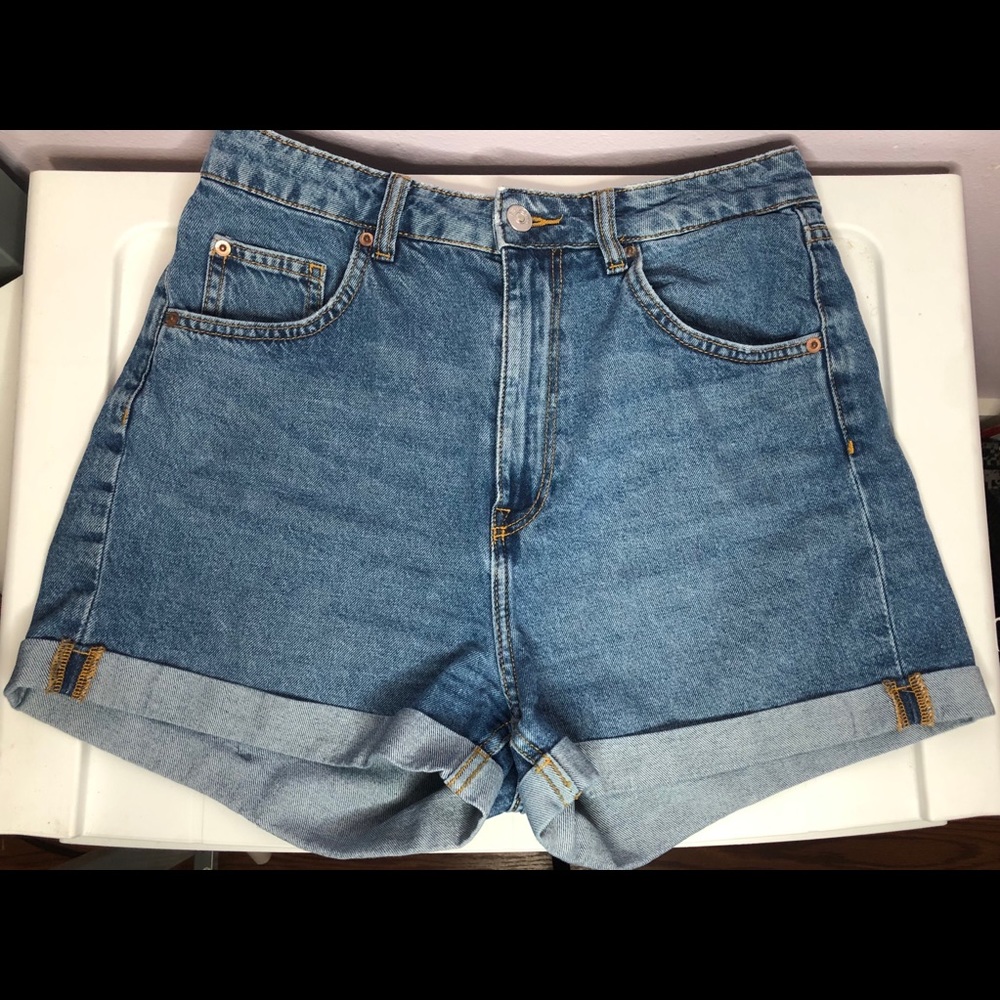 I’m selling bc the size doesn’t fit me anymore